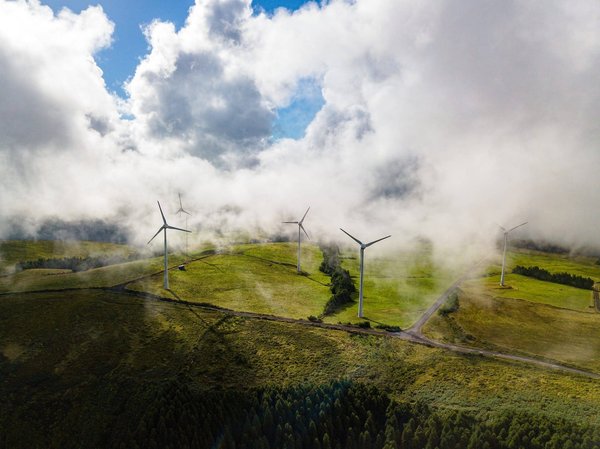 Comment sensibiliser le public à l'importance de l'énergie éolienne domestique pour le climat ?